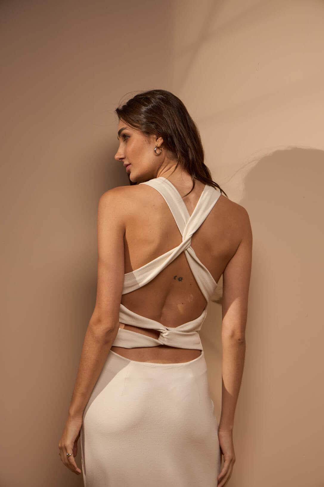VESTIDO SERRA - AREIA da Vörr Brasil | Loja Oficial Vörr Brasil