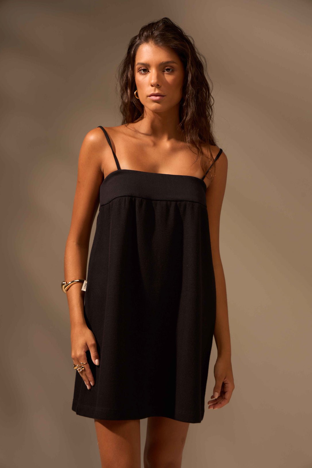 VESTIDO SOLSTÍCIO ALGODÃO - PRETO da Vörr Brasil | Loja Oficial Vörr Brasil