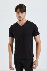 CAMISETA BÁSICA ALGODÃO PIMA GOLA V - PRETO da Vörr Brasil | Loja Oficial Vörr Brasil
